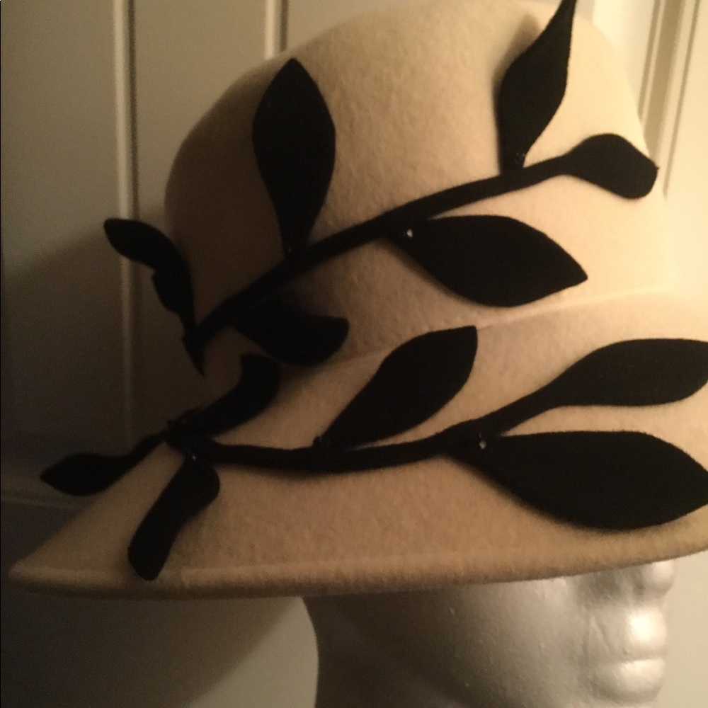 Hat - Picture 4 of 5